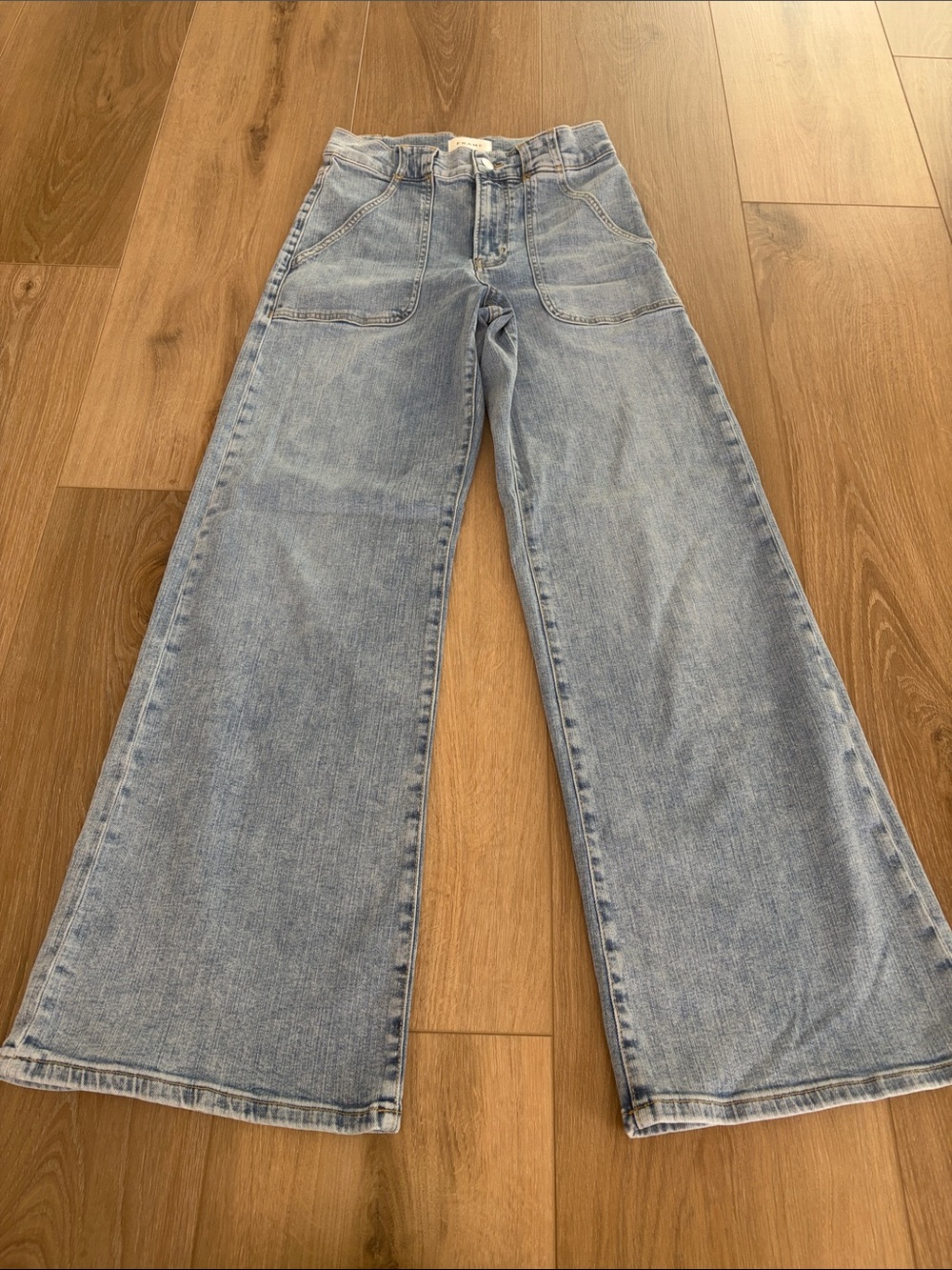 Light Wash Wide Leg Women’s Jeans